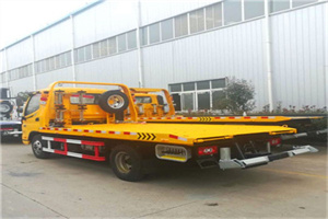 科尔沁右翼中旗附近拖车救援搭电