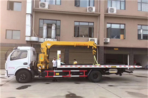 科尔沁右翼中旗附近汽车轮胎更换