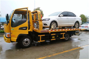 科尔沁右翼中旗附近拖车救援24小时服务热线